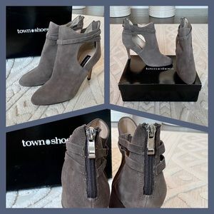 NWT Grey Genuine Leather Cutout Ankle Booties